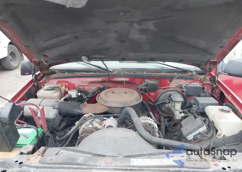 1995 Chevrolet Suburban K1500 из США, поврежденный, VIN 3GNFK16K3SG120464